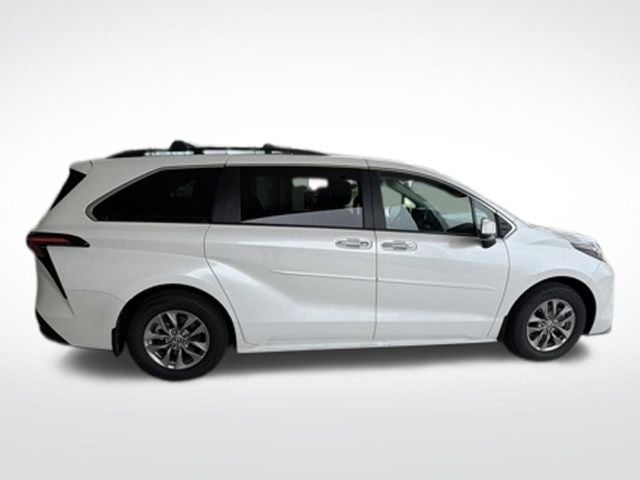 2026 Toyota Sienna XLE 7 Passenger