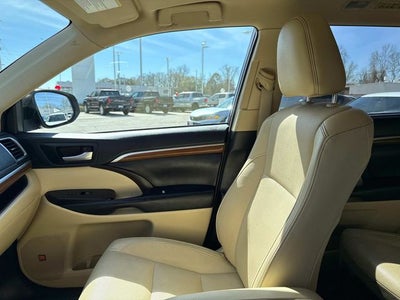 2019 Toyota Highlander Limited Platinum