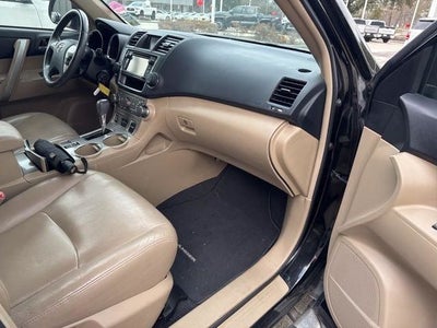 2013 Toyota Highlander SE