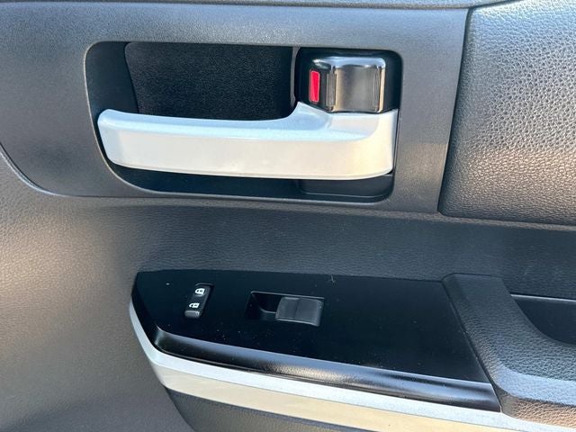 2015 Toyota Tundra SR5