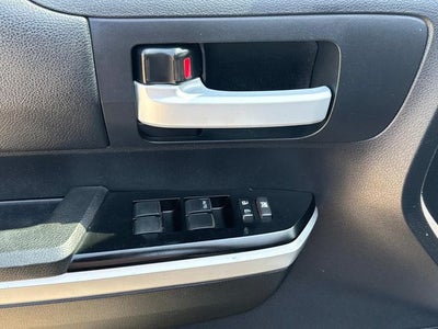 2015 Toyota Tundra SR5
