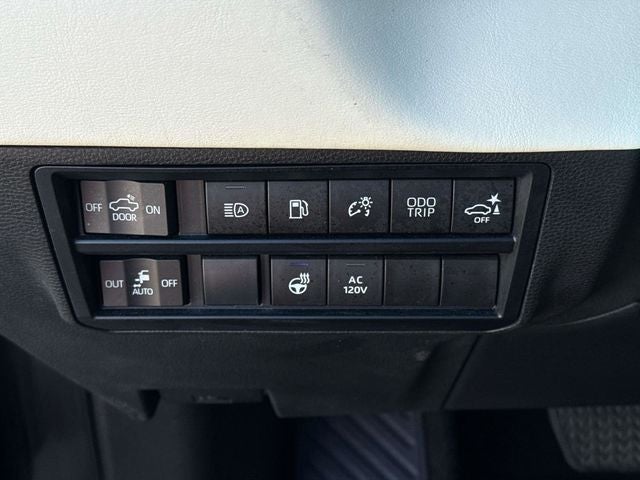 2023 Toyota Tundra Hybrid Capstone