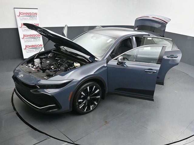 2026 Toyota Crown Platinum