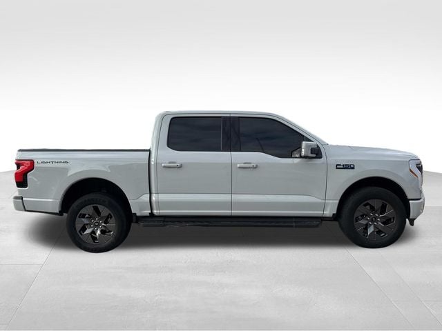 2024 Ford F-150 Lightning Lariat