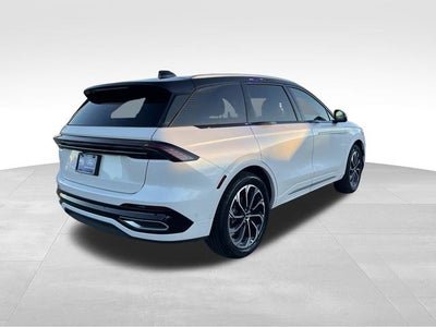 2024 Lincoln Nautilus Reserve